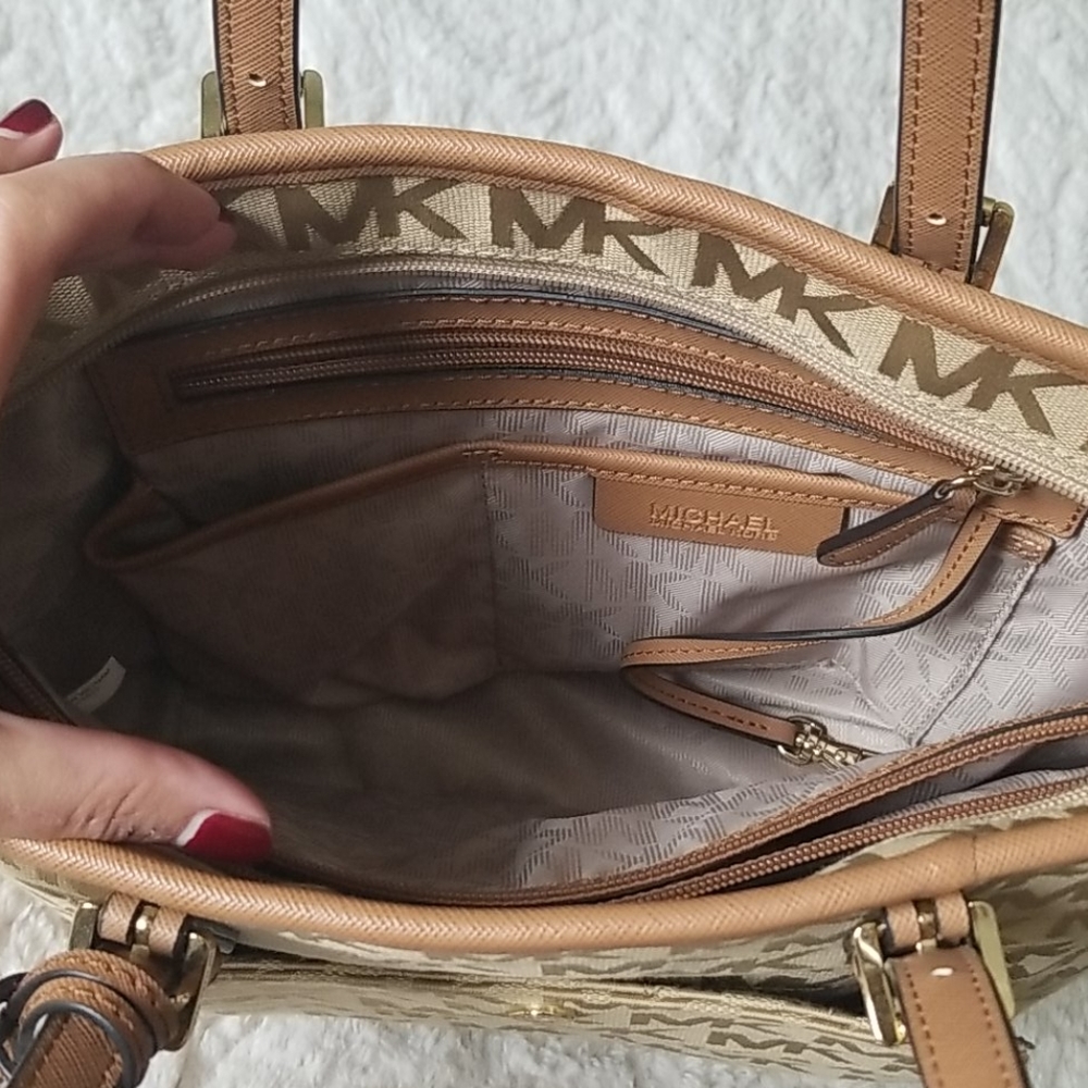 Authentic Michael Kors Purse - image 2